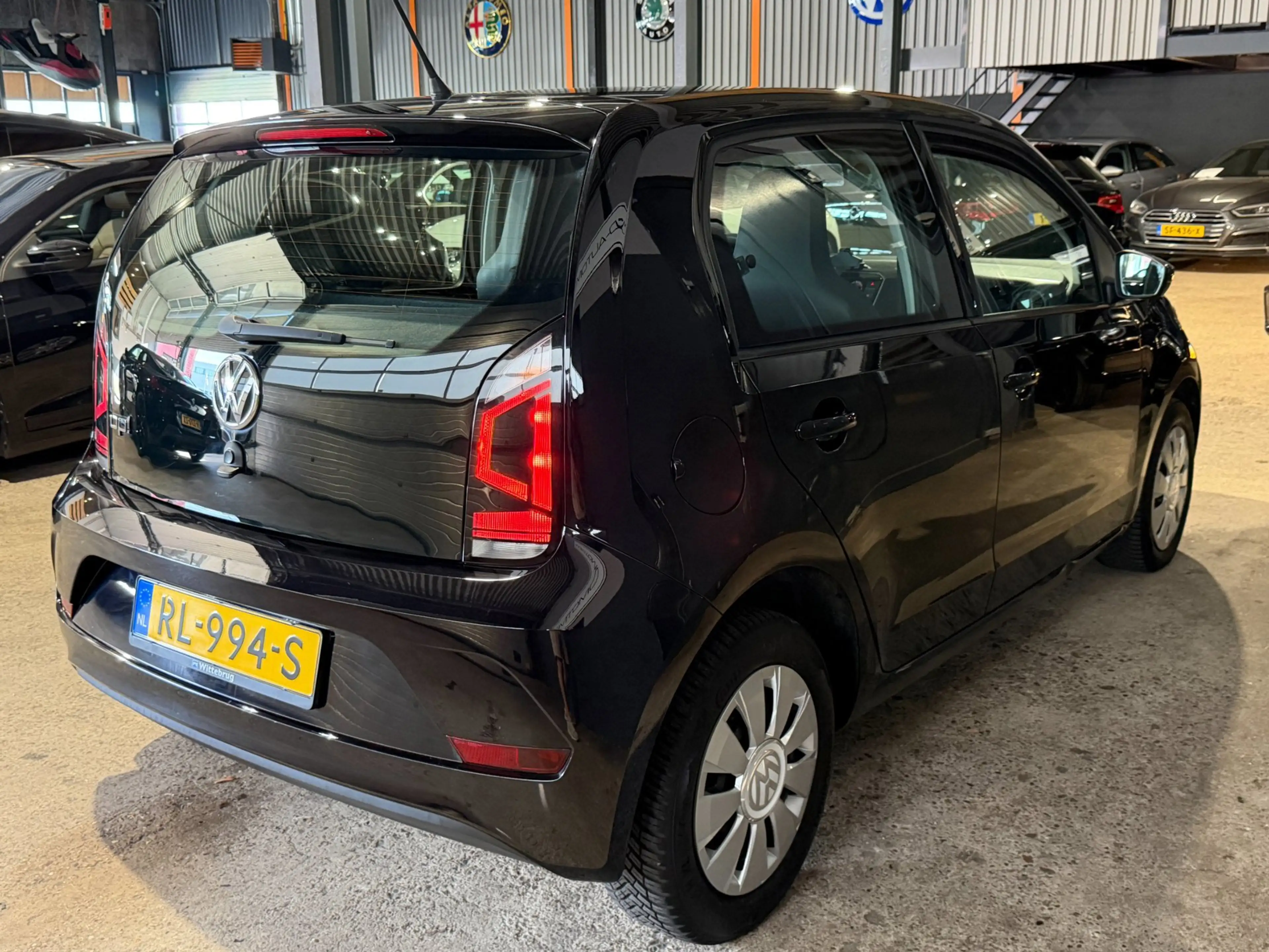 Volkswagen up! 1.0 BMT move up! Navigatie Led NAP — photo 4