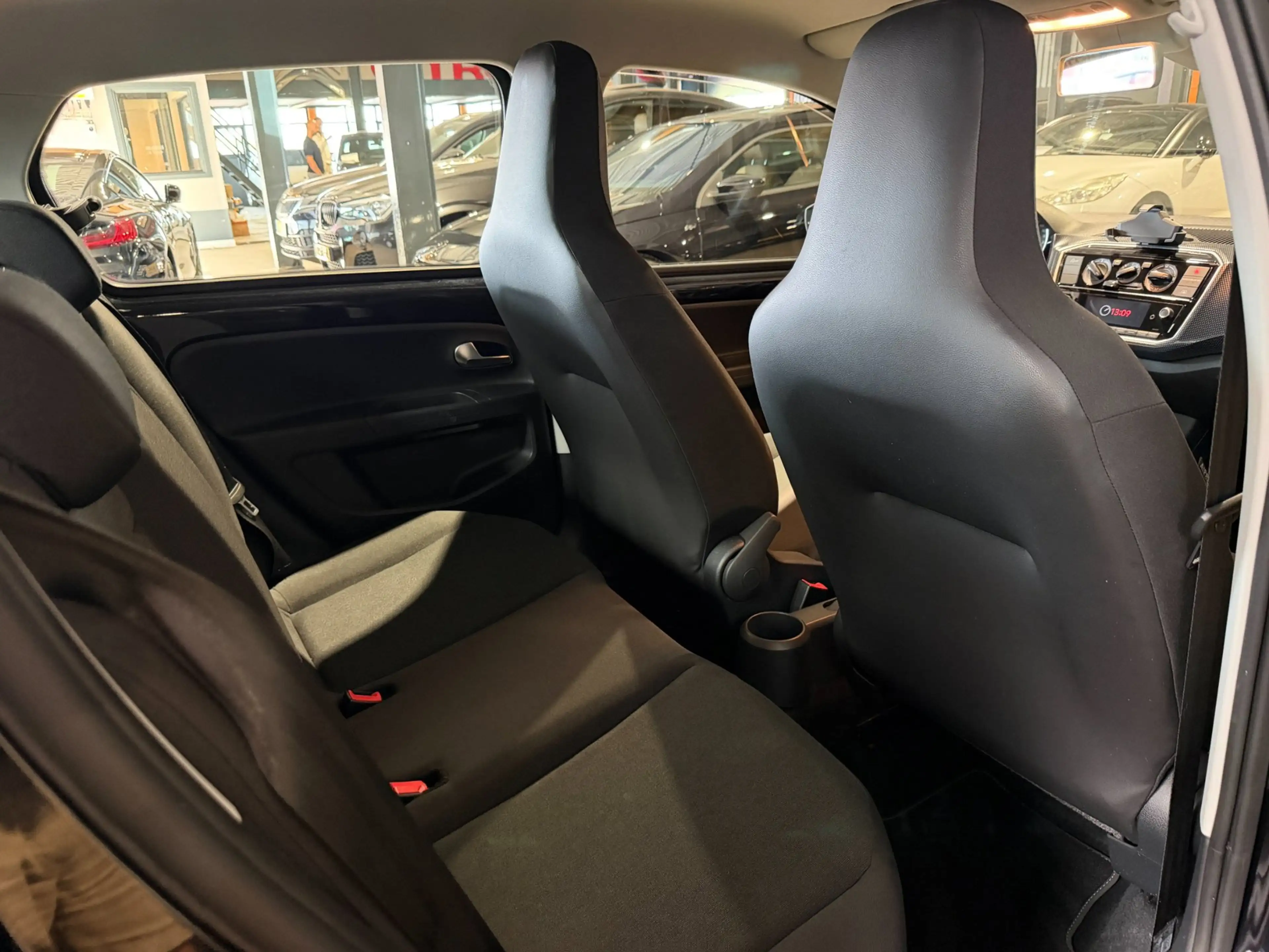 Volkswagen up! 1.0 BMT move up! Navigatie Led NAP — photo 9