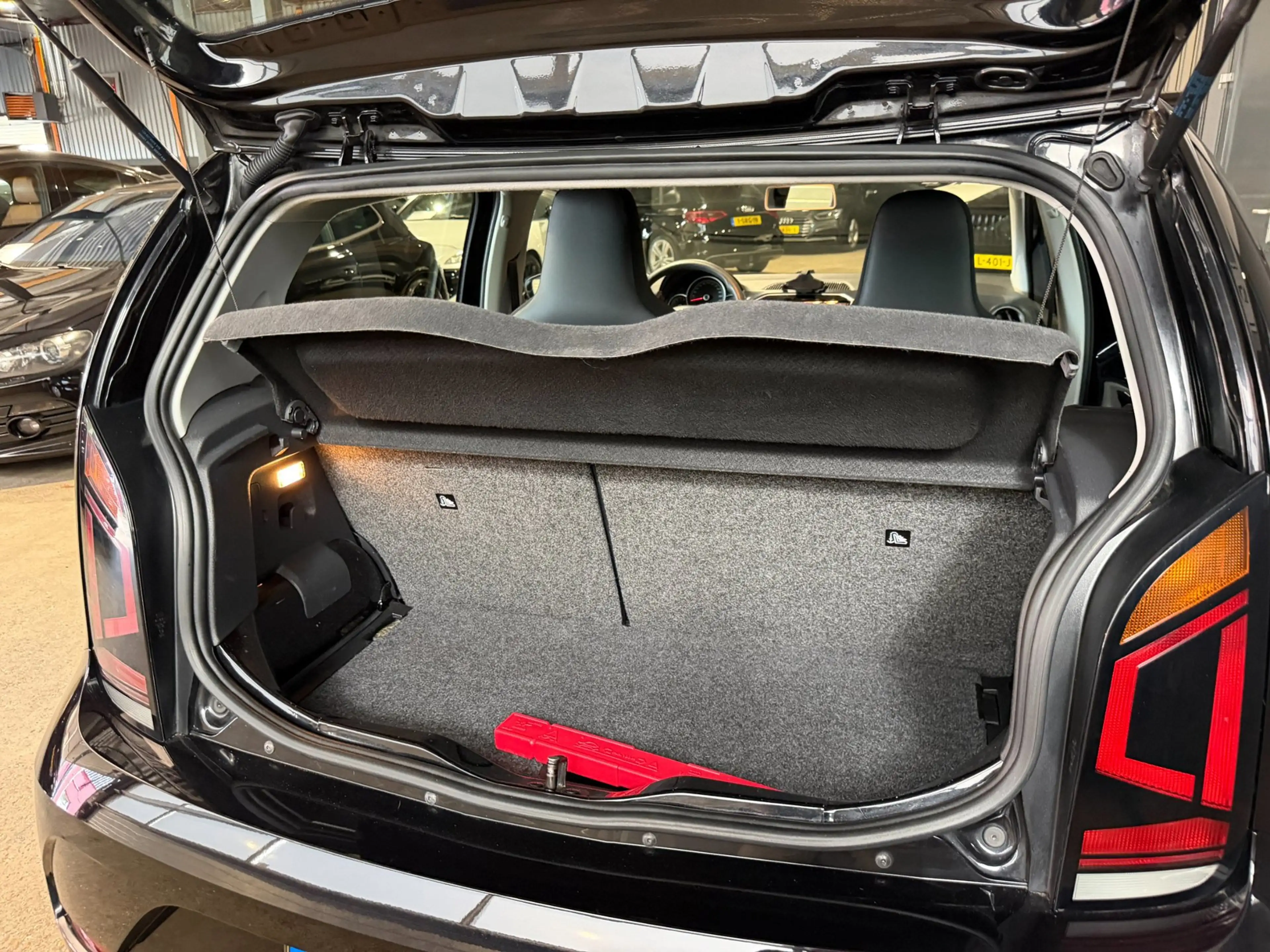 Volkswagen up! 1.0 BMT move up! Navigatie Led NAP — photo 10