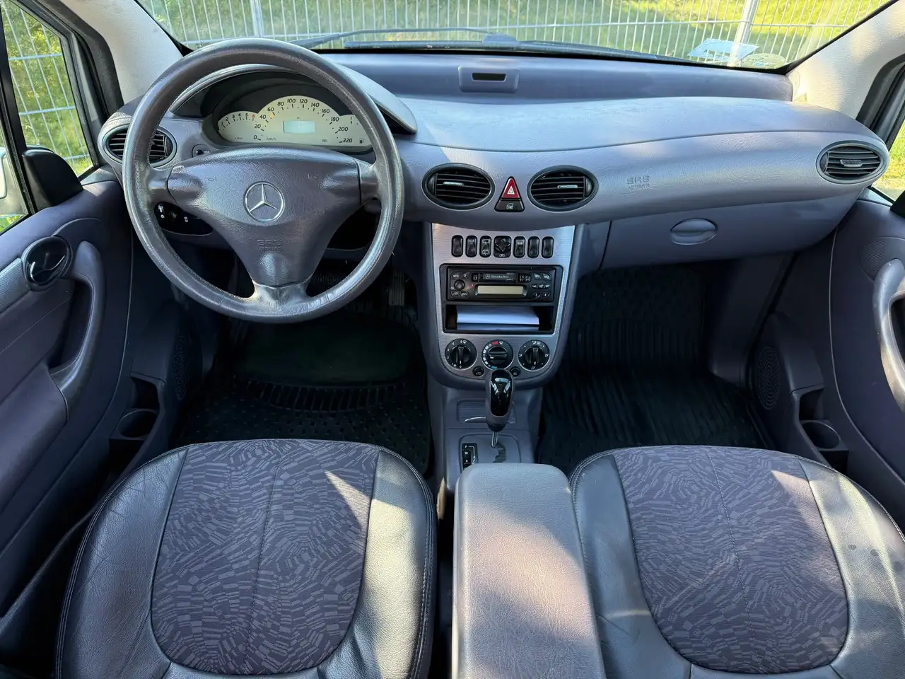 Mercedes-Benz A 190 A-Klasse Avantgarde Teilleder Klima Service & Tüv, foto 10
