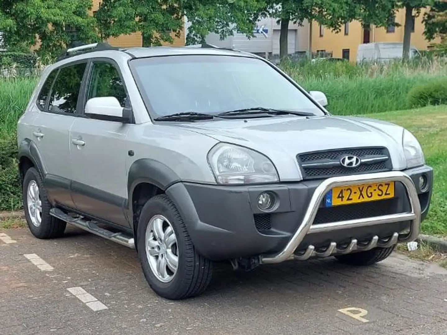 Hyundai TUCSON TUCSON 2.0i Style Premium Zilver - 1