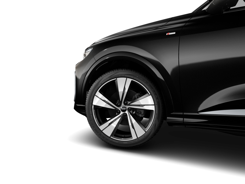 Audi Q5 TFSI quattro S tronic — photo 5