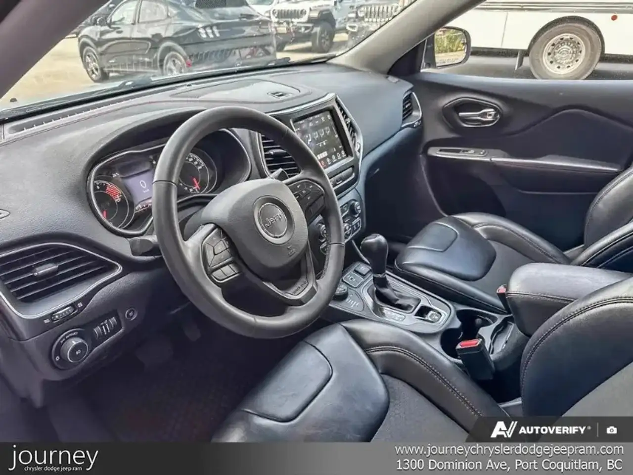 Jeep Cherokee photo Jeep Cherokee