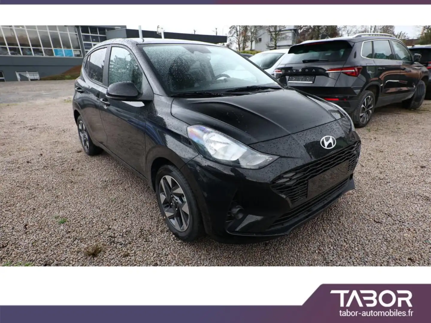 Hyundai i10 1.2 MPI 79 Trend GPS Sièges chauf. Noir - 2