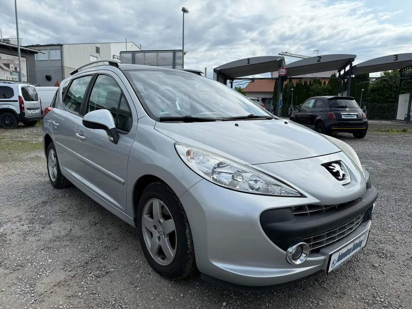 Peugeot 207 Sport - AUTOMATIK - TÜV NEU - KLIMAAUT. - Plateado - 1