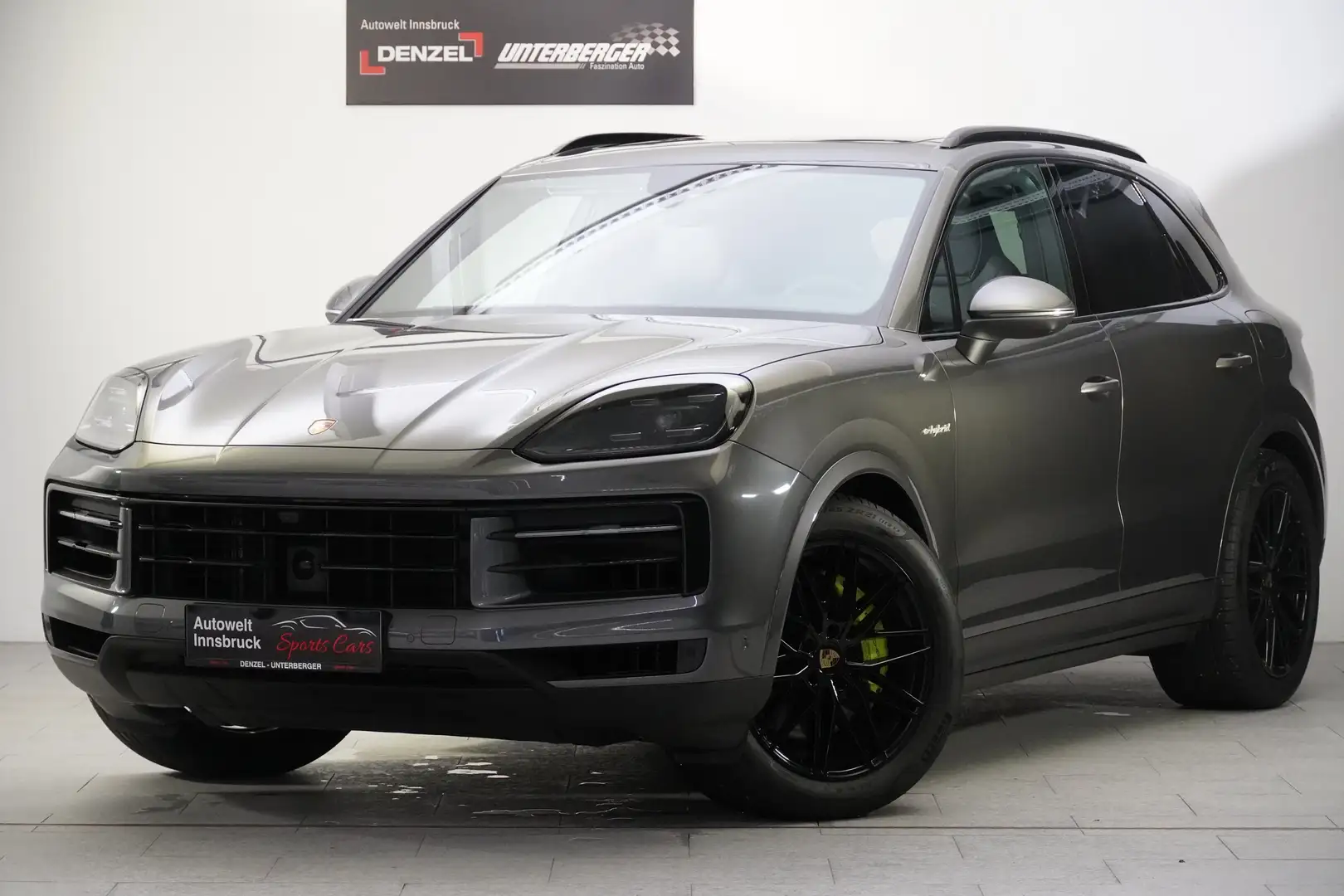 Porsche Cayenne E-Hybrid III E-Hybrid PHEV 21,8 kWh Aut. Grau - 2