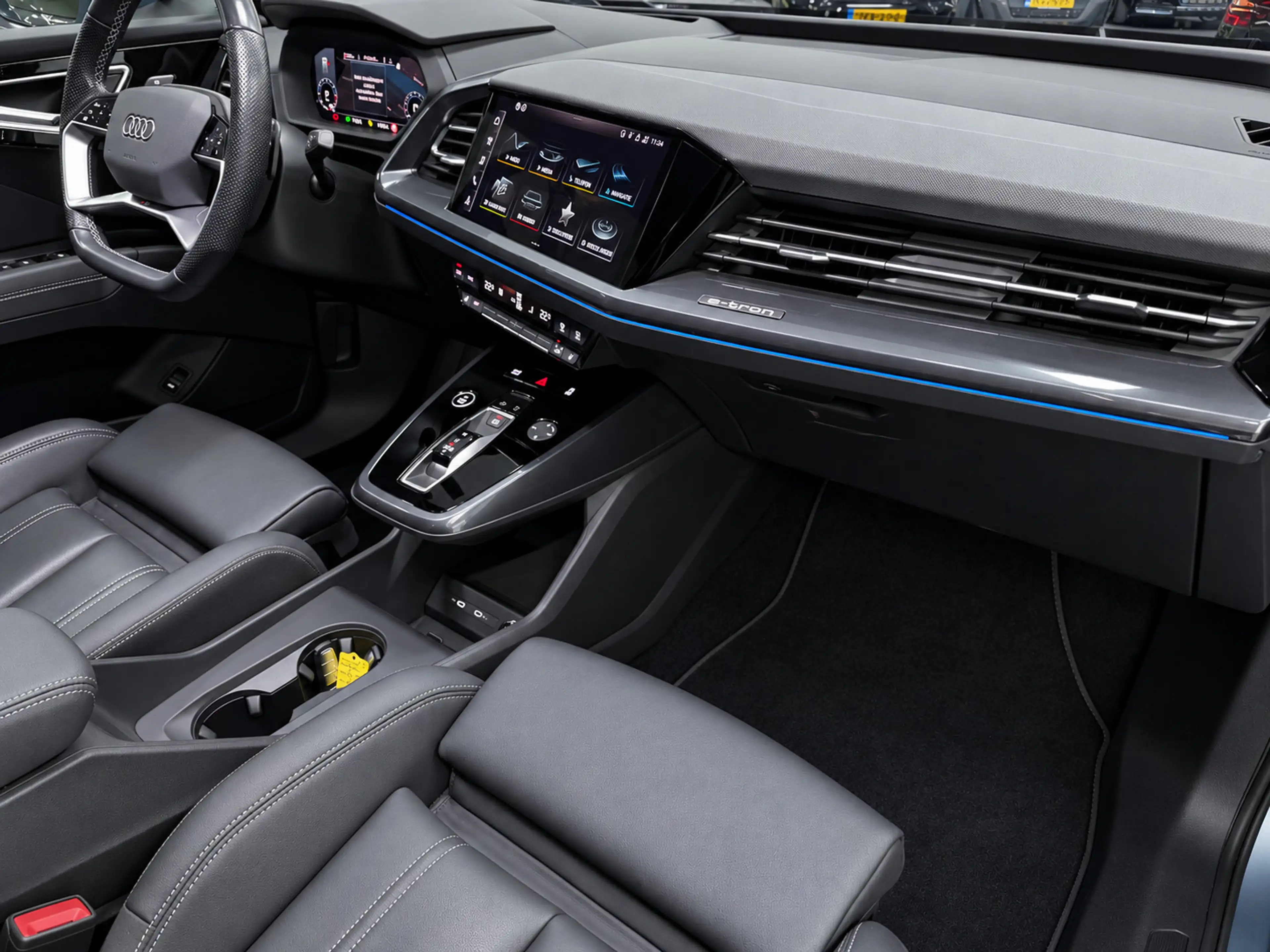 Audi Q4 e-tron Sportback 50 quattro 21" 3X S-LINE LEDER+ M-STOELE — photo 17
