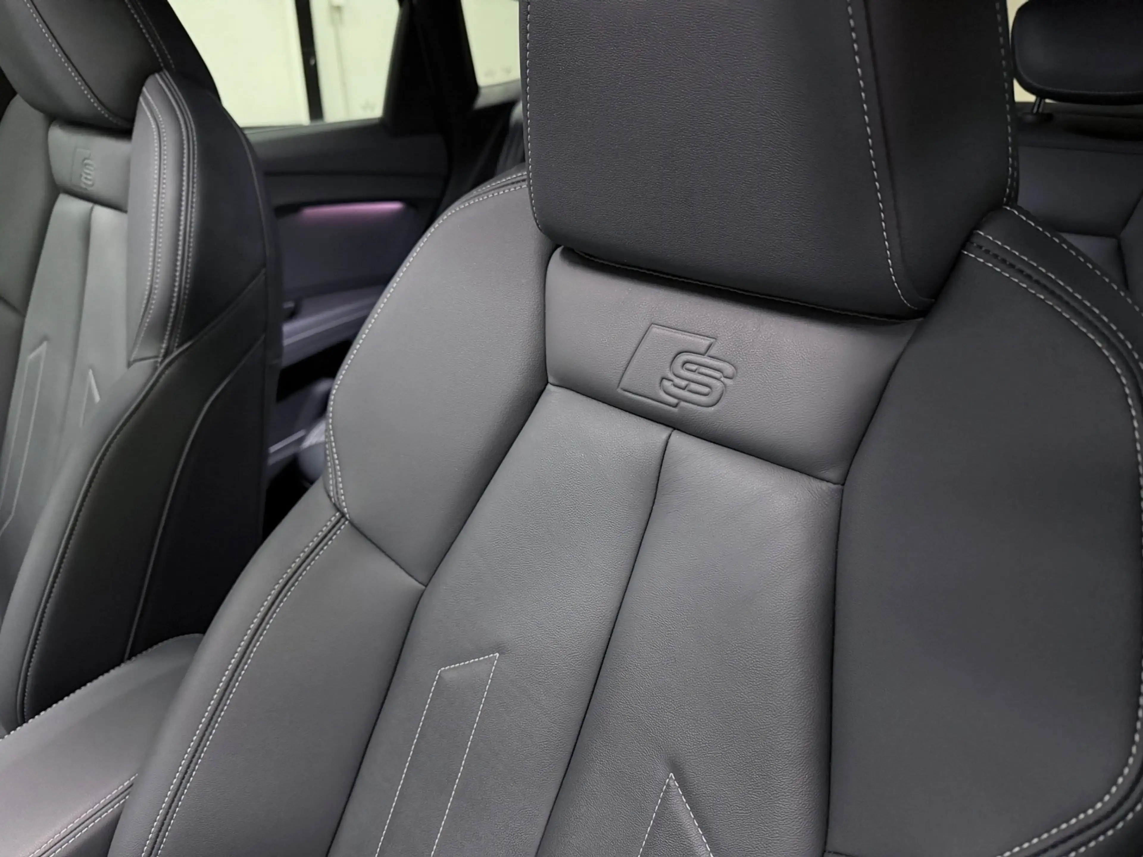 Audi Q4 e-tron Sportback 50 quattro 21" 3X S-LINE LEDER+ M-STOELE — photo 21