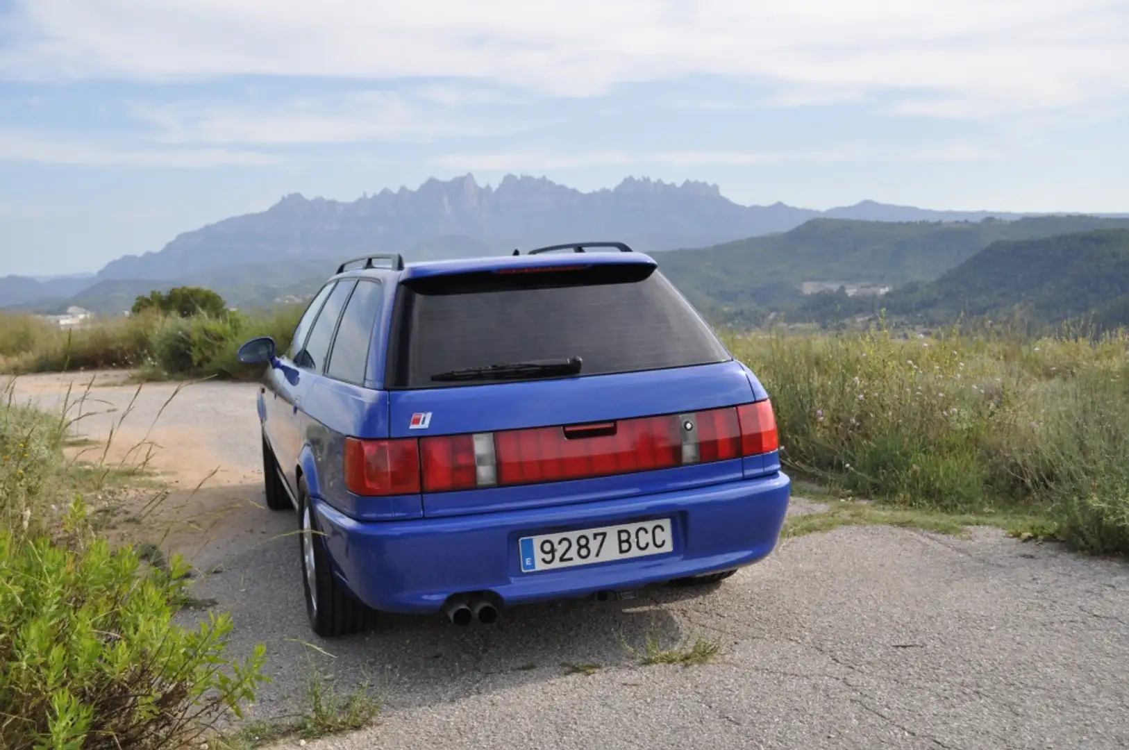 Audi RS2 Avant Blau - 1