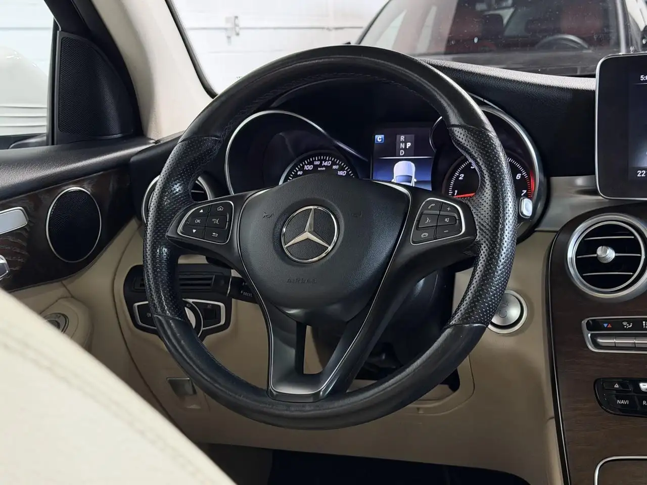 Mercedes-Benz GLC photo Mercedes-Benz GLC