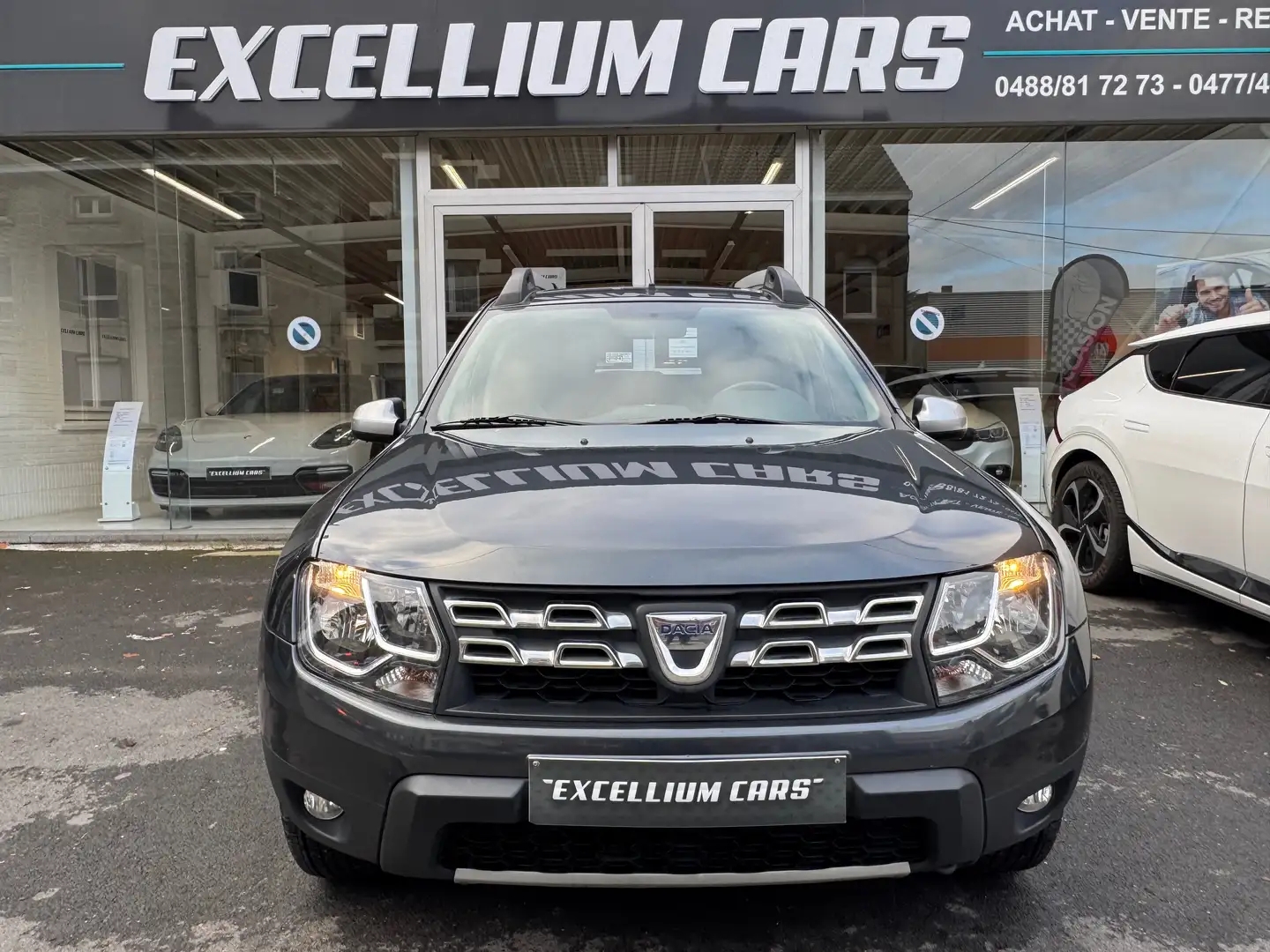 Dacia Duster 1.5 dCi Gps Airco Regulat Vitess Euro6B Garantie Grijs - 2