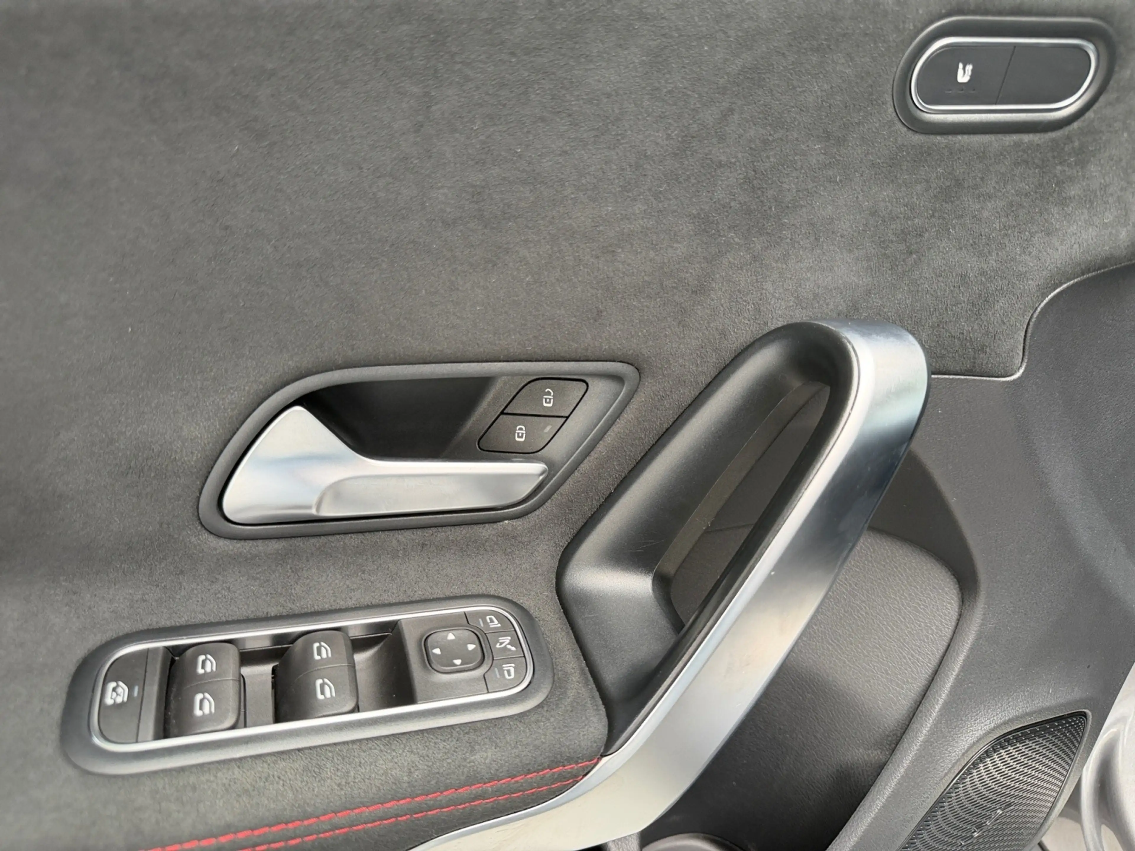 Mercedes-Benz A 220 AMG DCT+MBUX+MULTIBEAM+AKTIVPARK+KAMERA+19 — photo 21