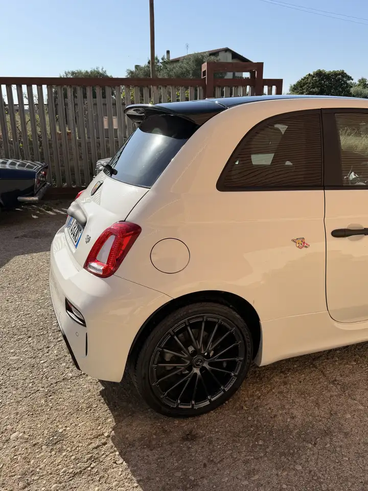 Abarth 595 2024
