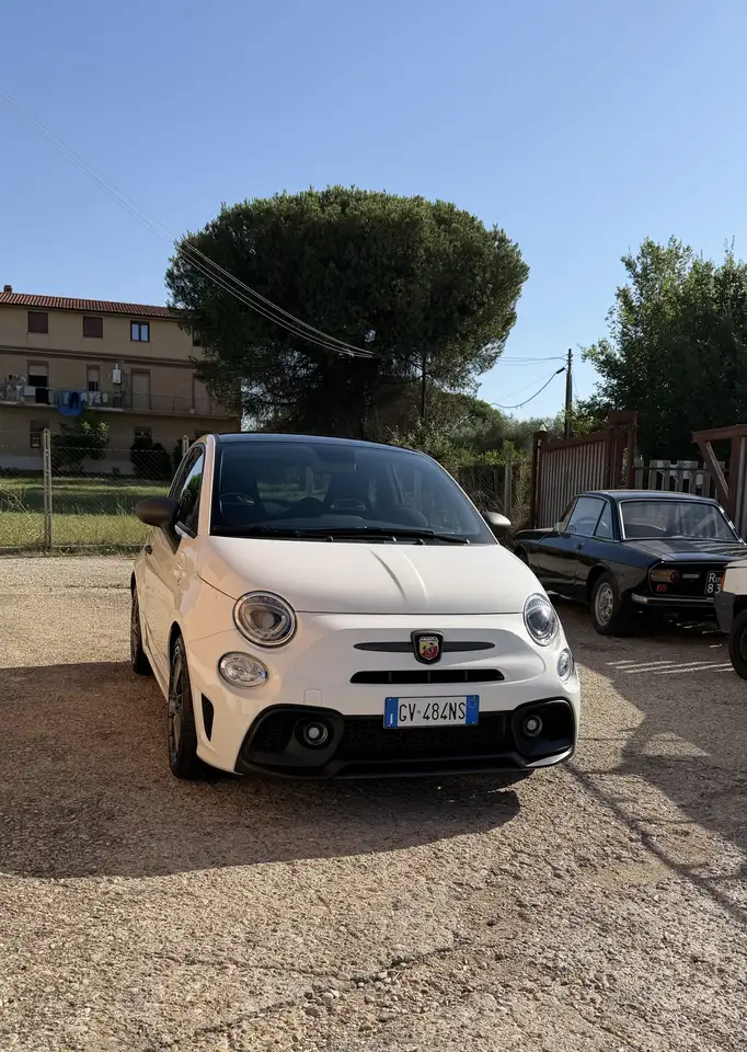 Abarth 595 2024