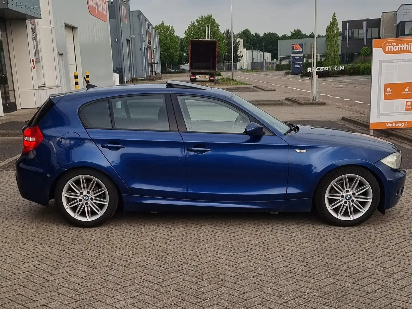 BMW 118 118 118i High Executive Blauw - 1