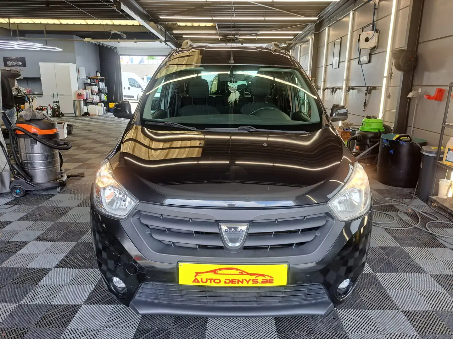 Dacia Dokker 1.6i benz. bj. 2014 108000km 5-zitplaatsen Zwart - 2