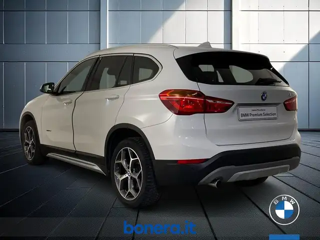 BMW X1 view 8