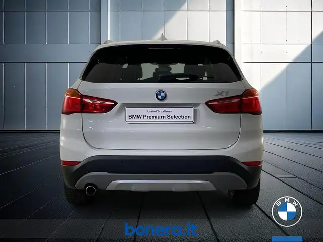 BMW X1 view 7