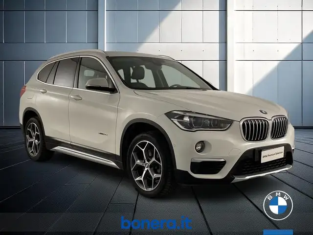 BMW X1 view 4