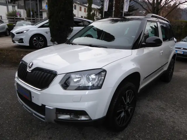 Skoda Yeti Yeti 2.0 tdi 4x4 140cv ADVENTURE *GANCIO*