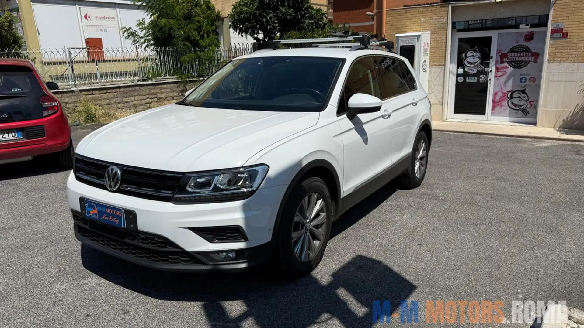 Volkswagen Tiguan 2.0 TDI SCR DSG Business BlueMotion Technology Gris - 1