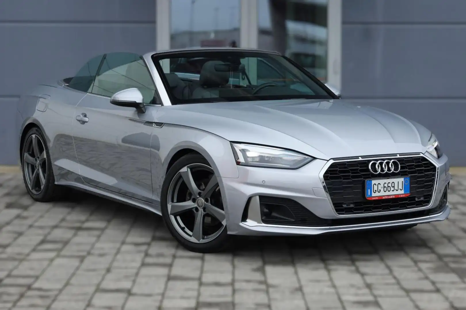 Audi A5 Cabrio 35 TDI S tronic Business Advanced Zilver - 1