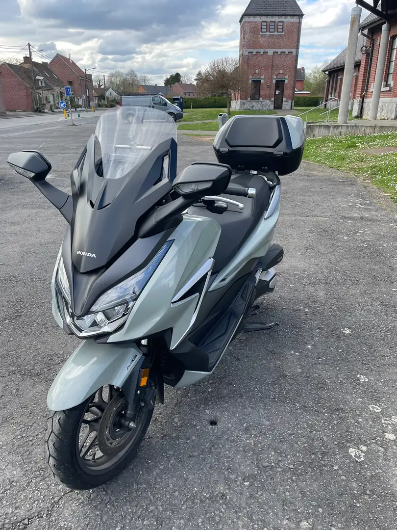 Honda Forza 350 Gris - 2