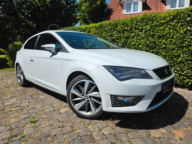 SEAT Leon 2.0 TDI DSG FR 184 PS LED ACC DCC Carplay