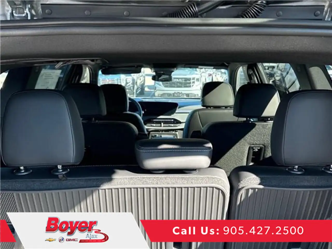Buick Enclave снимка Buick Enclave