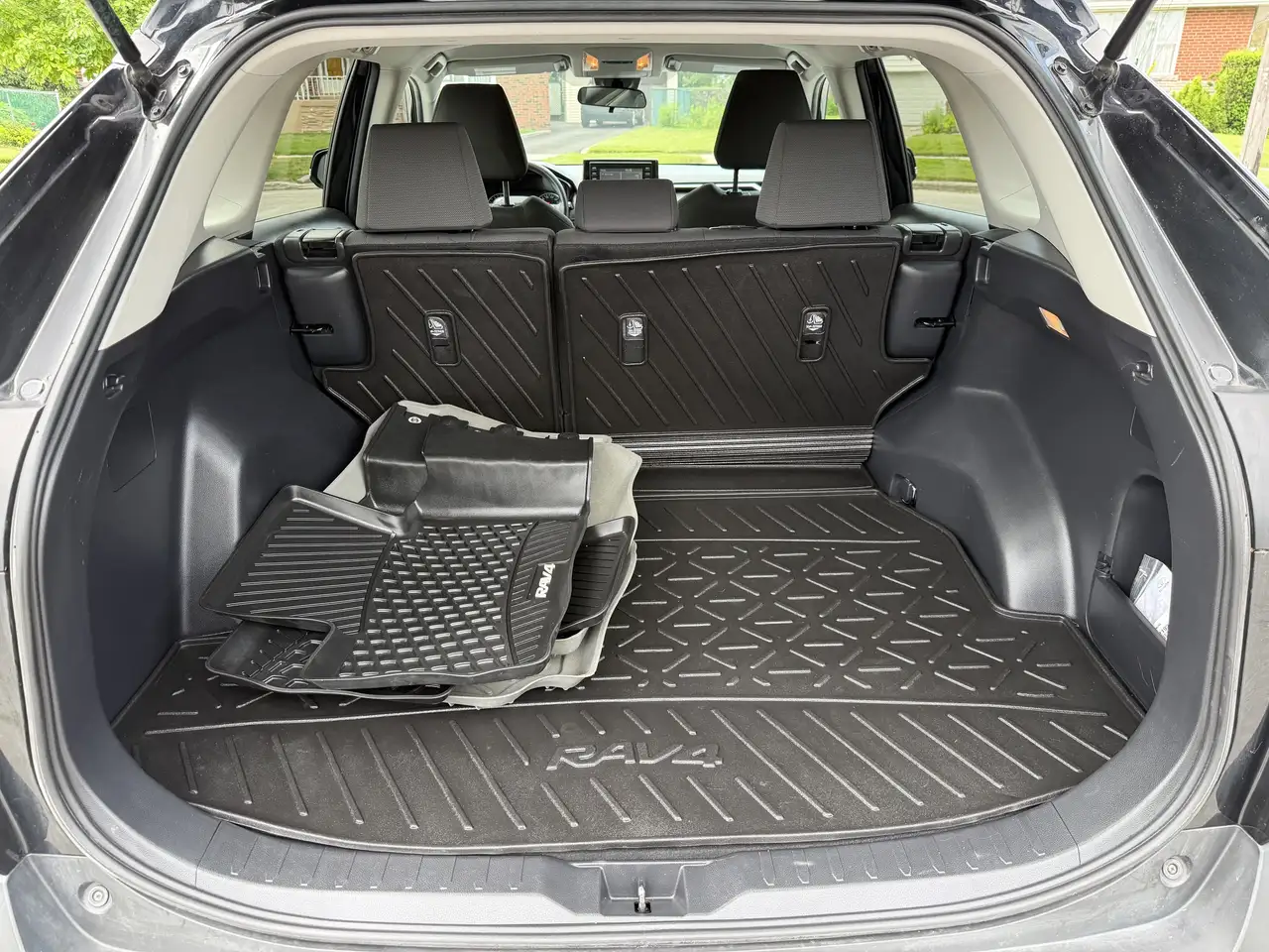 Toyota RAV 4 снимка Toyota RAV 4