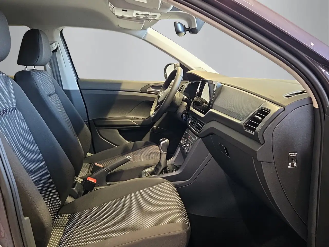 Volkswagen T-Cross 4Me TSI 13