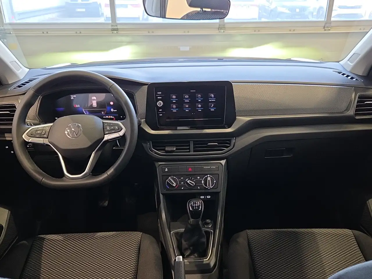 Volkswagen T-Cross 4Me TSI 9