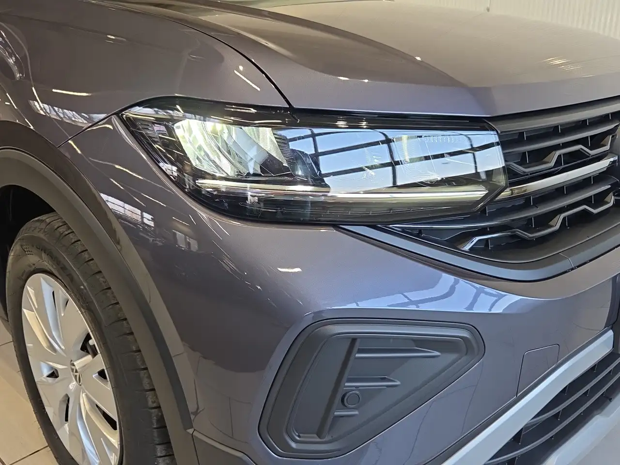 Volkswagen T-Cross 4Me TSI 6