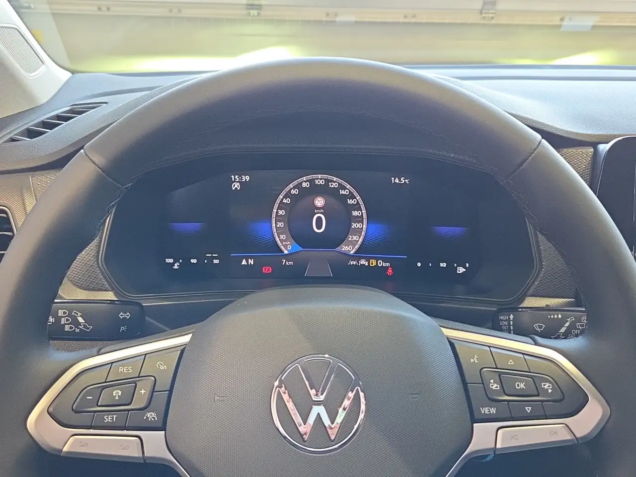 Volkswagen T-Cross 4Me TSI 10