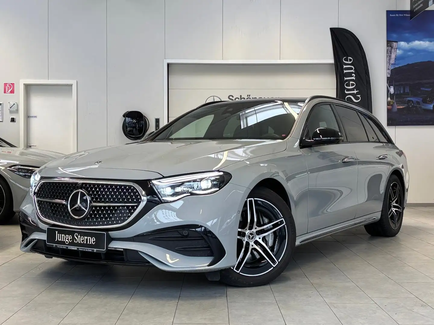 Mercedes-Benz E 450 d 4M T AMG+DISTR+HUD+PANO+AHK+BURM4D+NIGHT Grau - 1