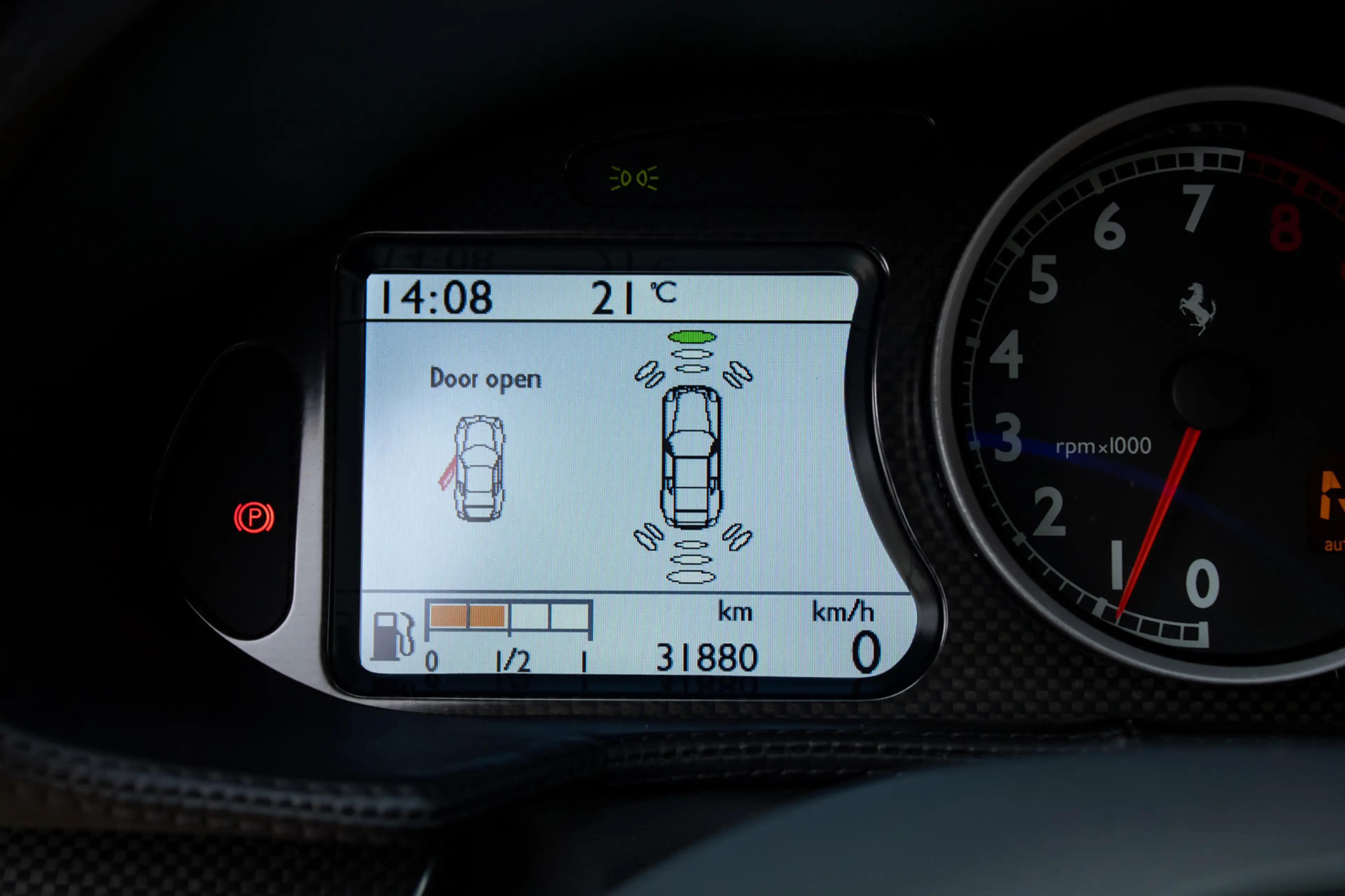 Ferrari 612 Scaglietti F1 | Rosso Mugello | Dealer maintained — photo 14