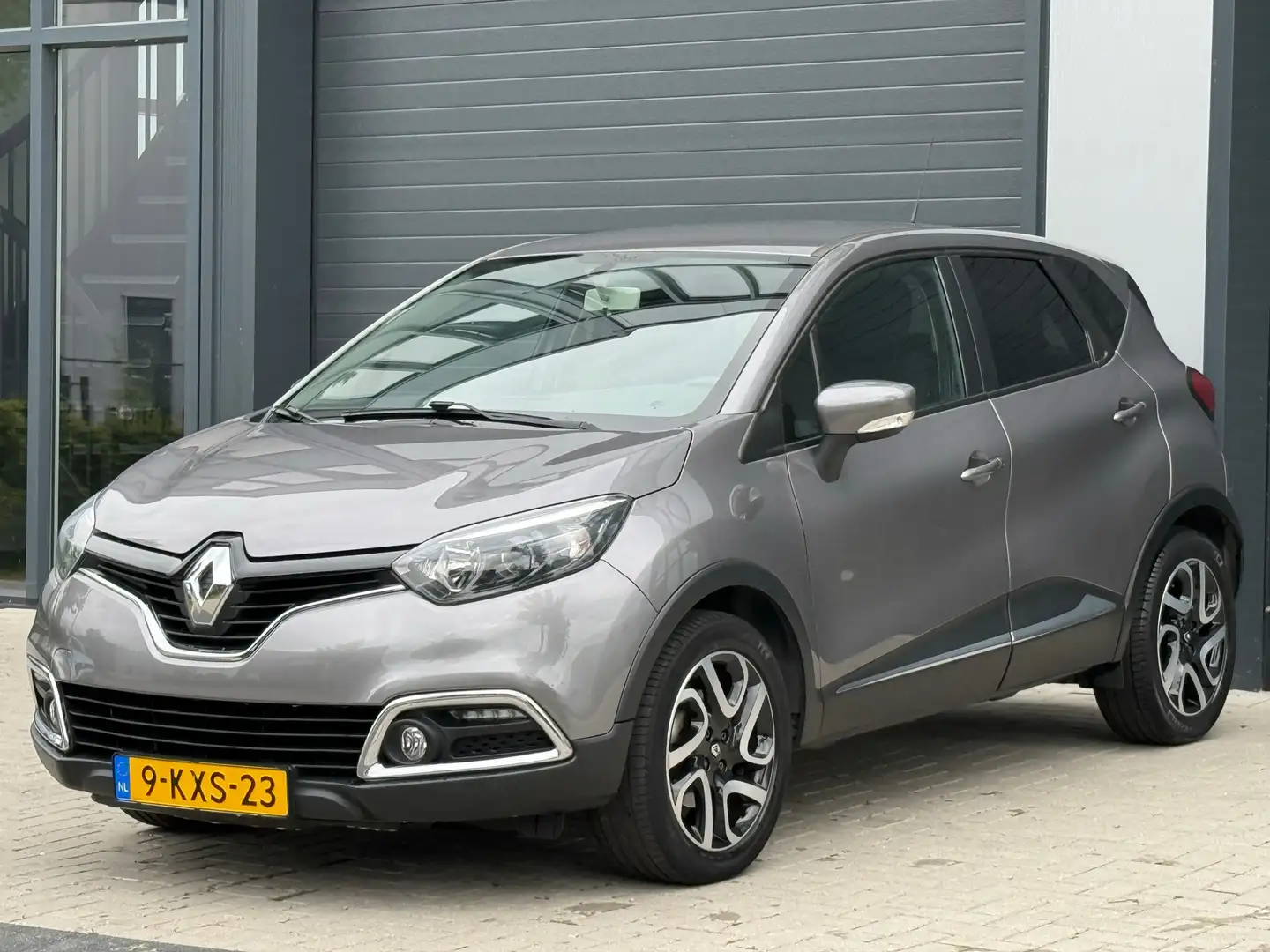 Renault Captur 1.2 TCe Expression / Automaat / NAP / Boekjes Grigio - 2