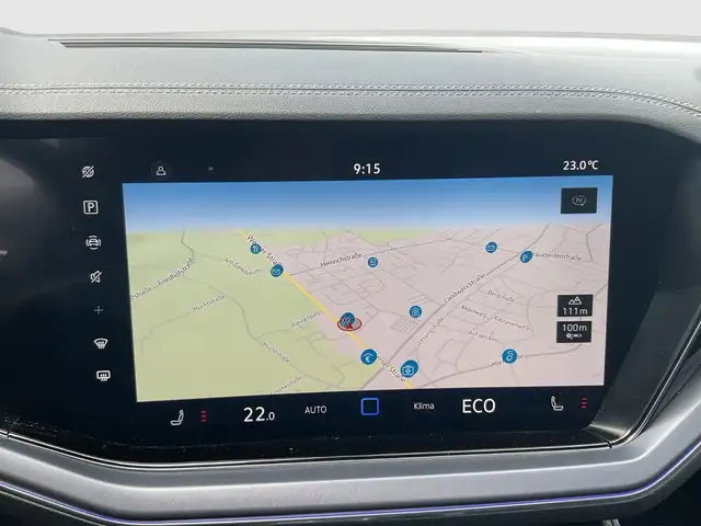 Volkswagen Touareg view 16
