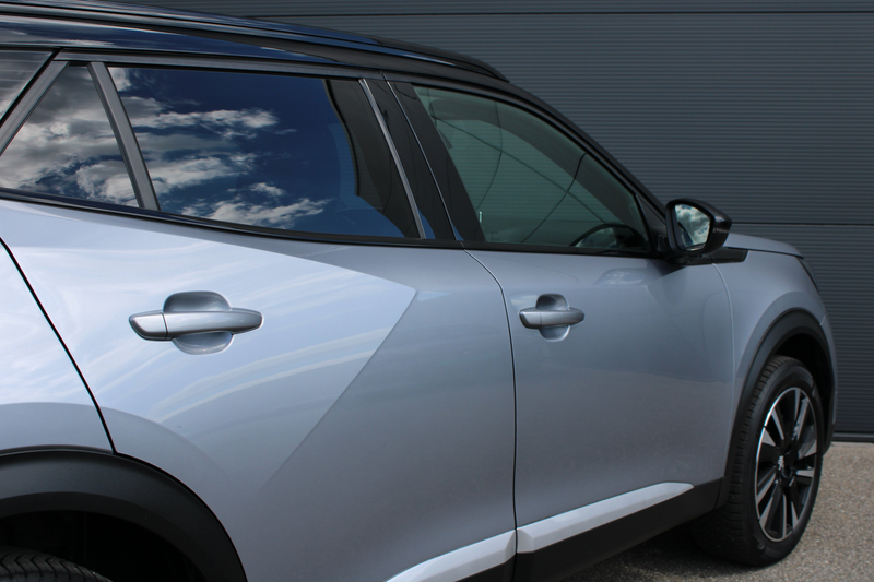 Peugeot e-2008 EV GT Pack 50 kWh | Fase 3 laden | Navigatie | Cam — photo 10