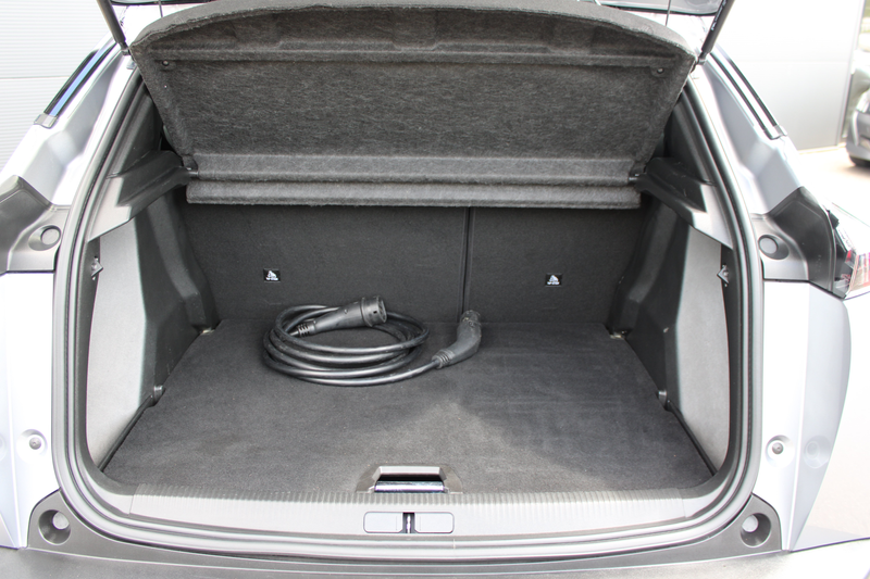 Peugeot e-2008 EV GT Pack 50 kWh | Fase 3 laden | Navigatie | Cam — photo 12