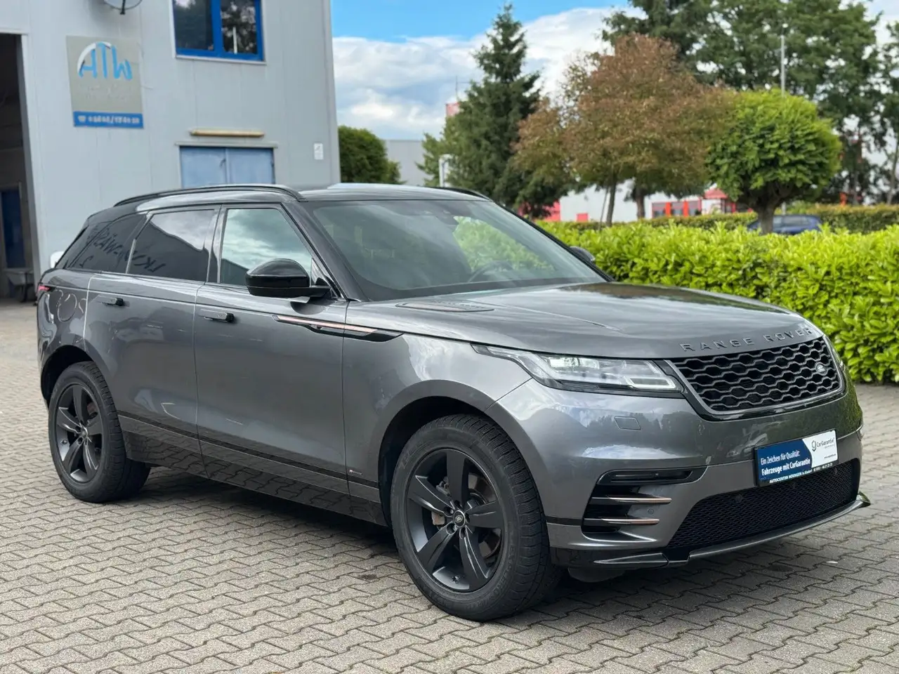 Land Rover Range Rover Velar R-Dynamic S Garantie AWD *LED — photo 1 of 28