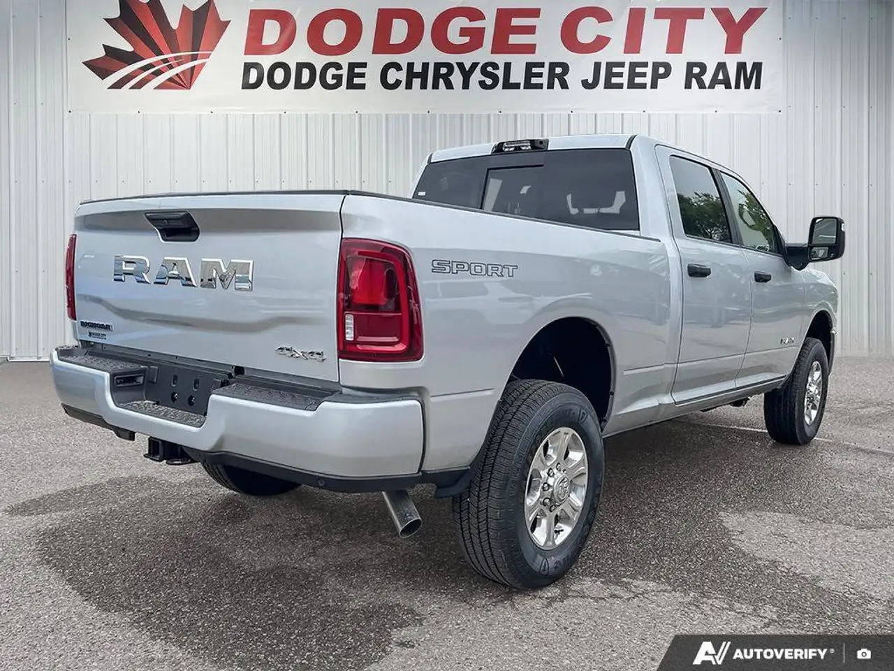 RAM 2500 снимка RAM 2500