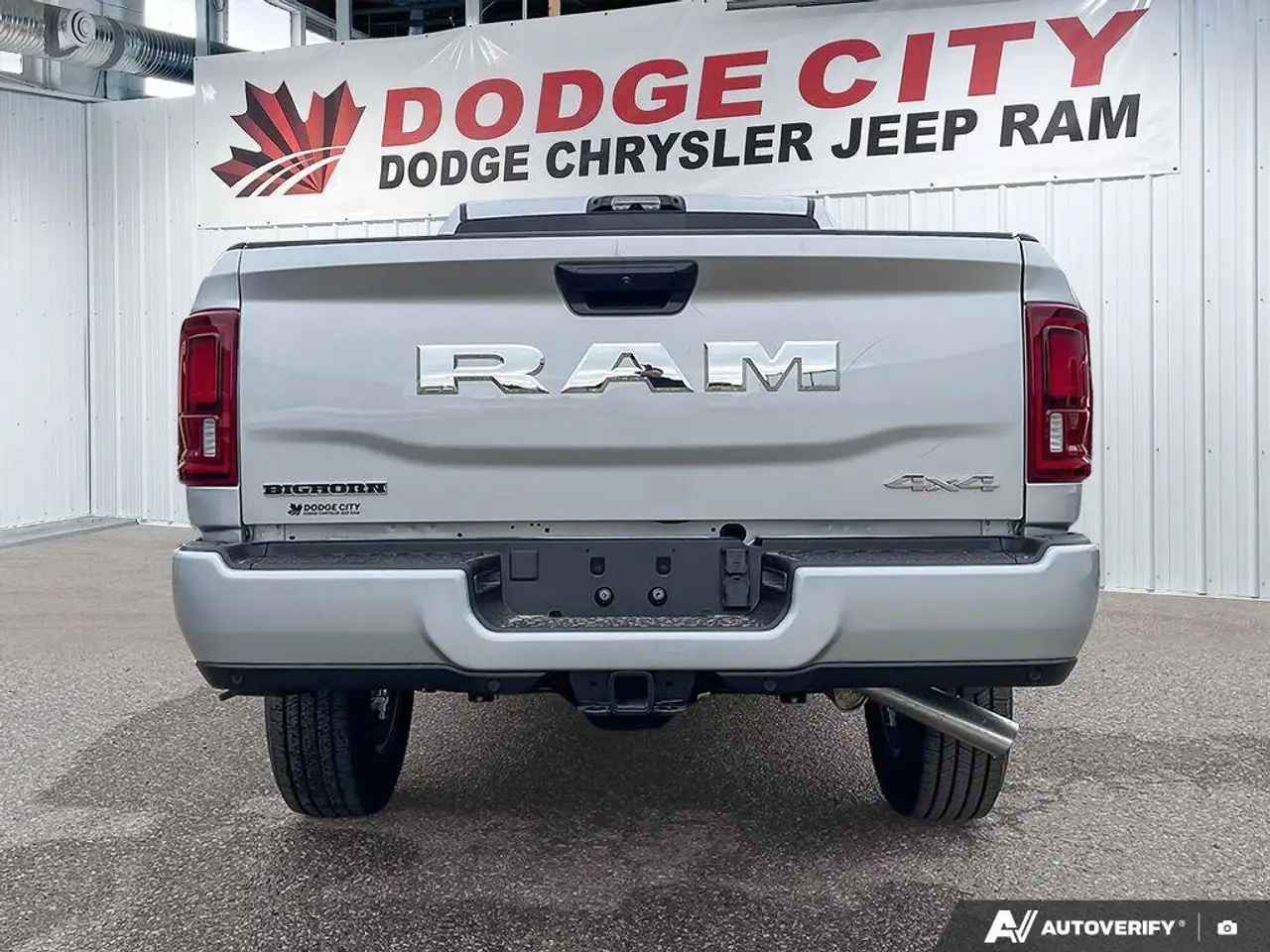 RAM 2500 снимка RAM 2500