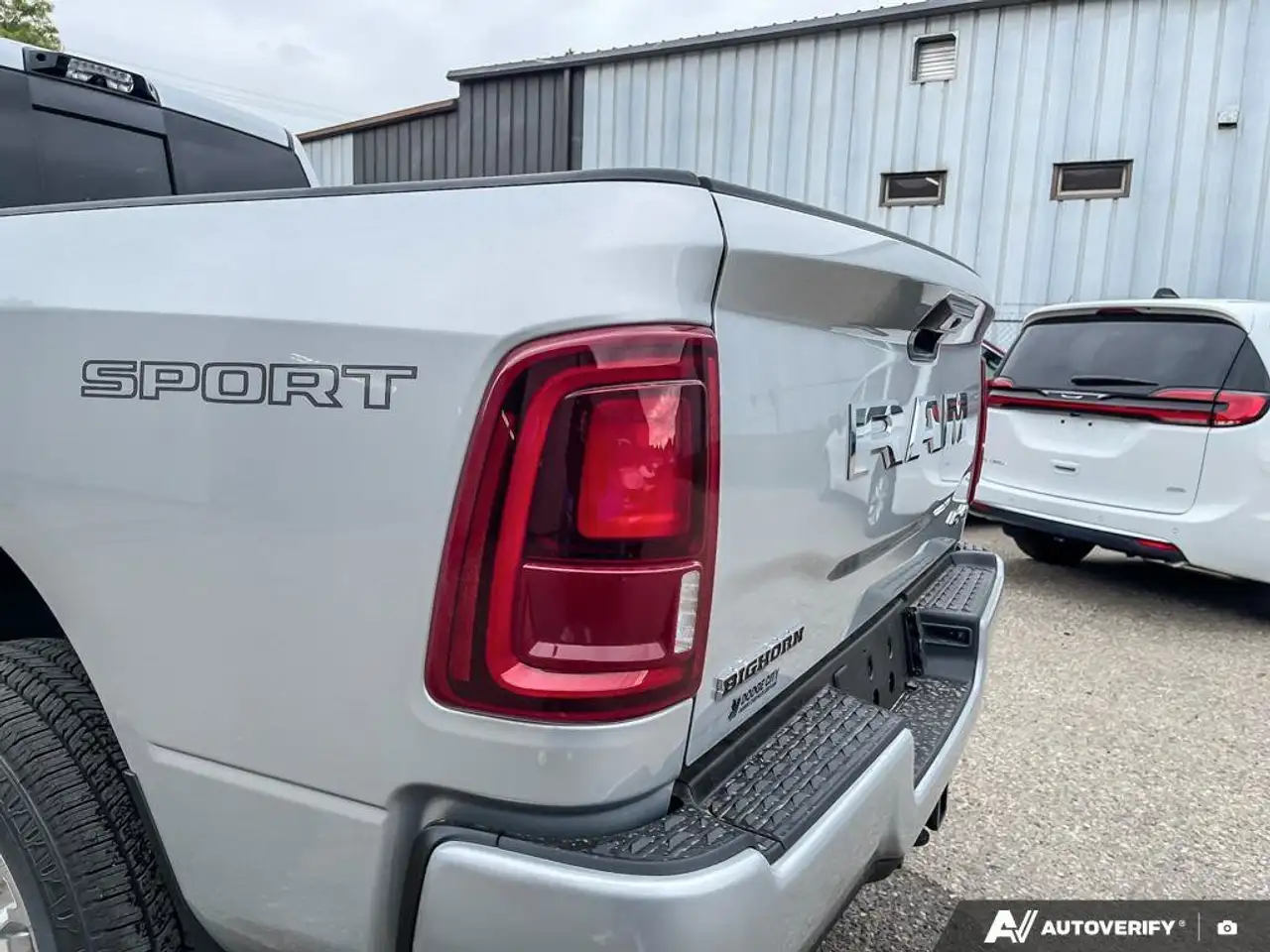 RAM 2500 снимка RAM 2500