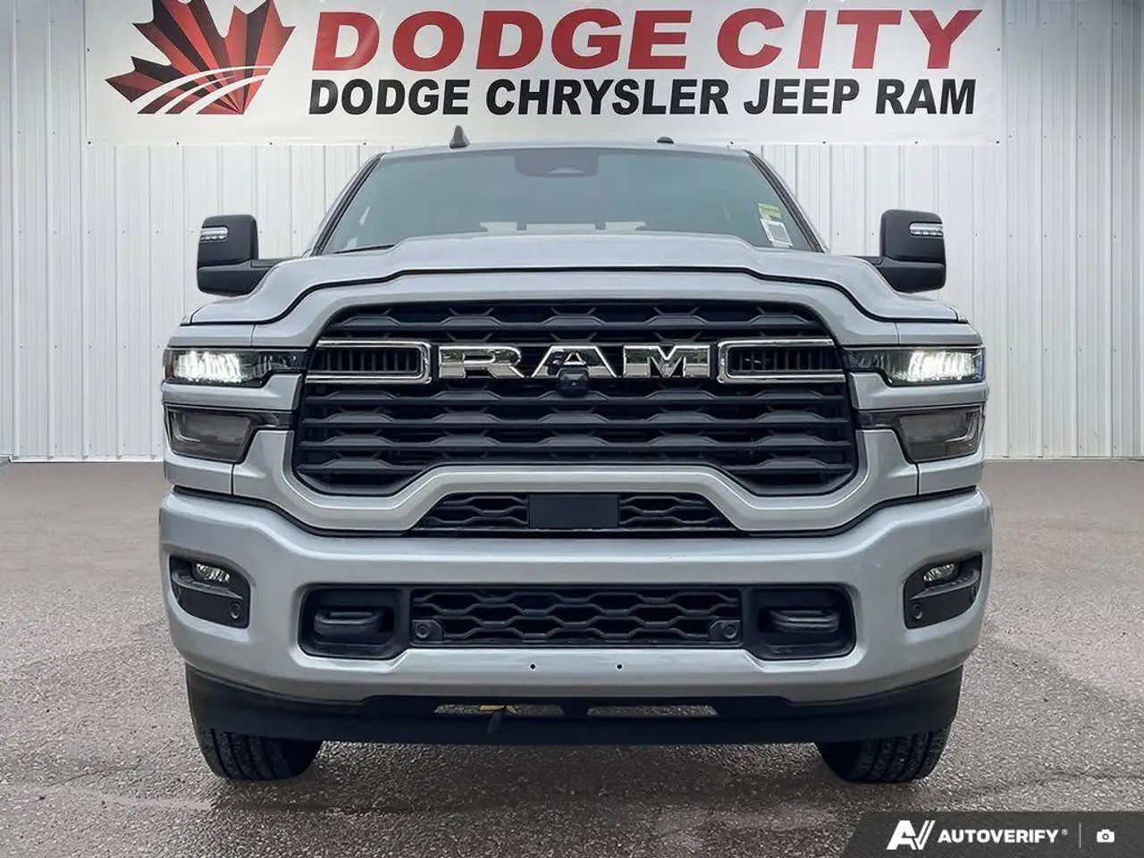 RAM 2500 снимка RAM 2500