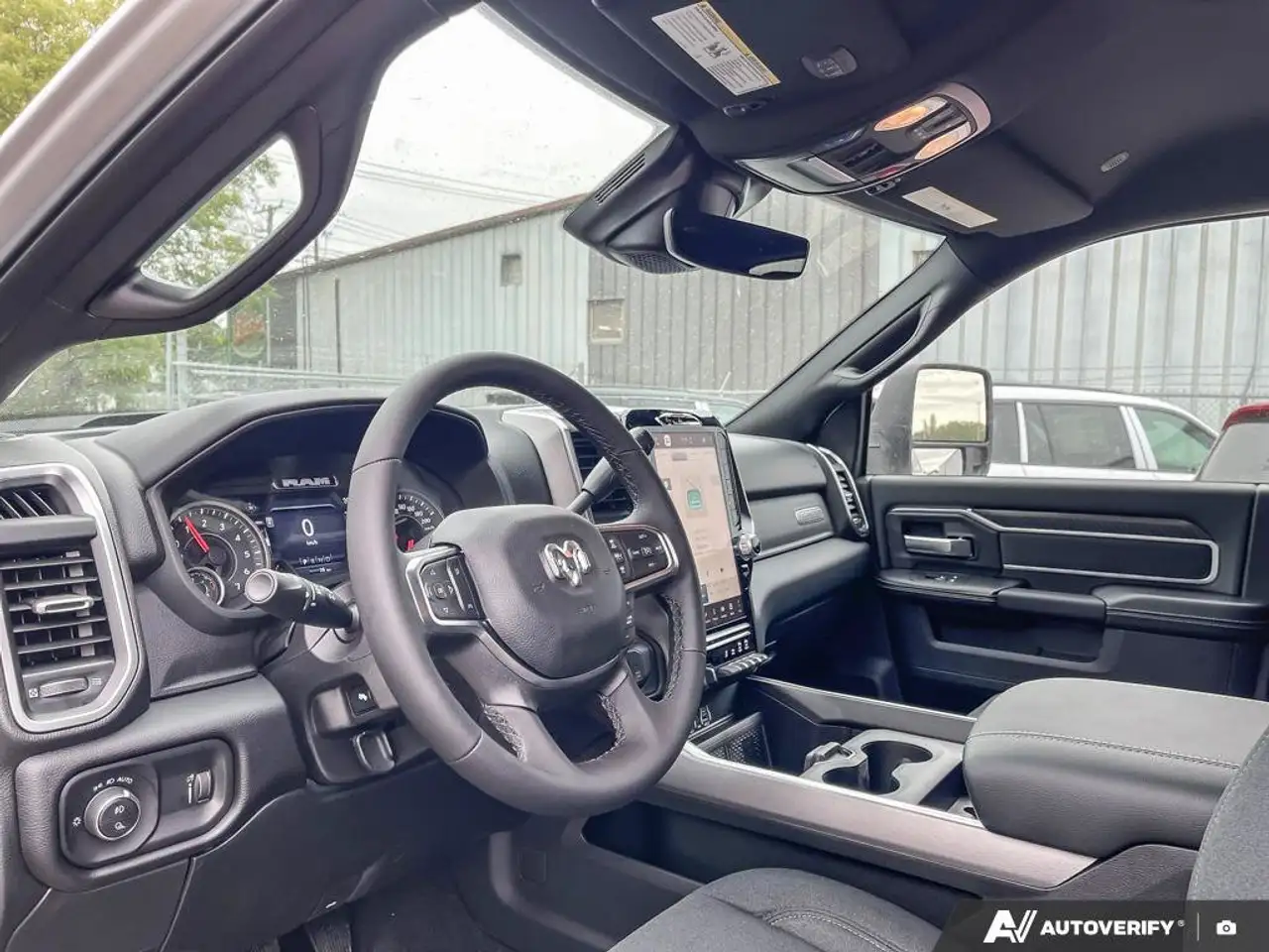 RAM 2500 снимка RAM 2500