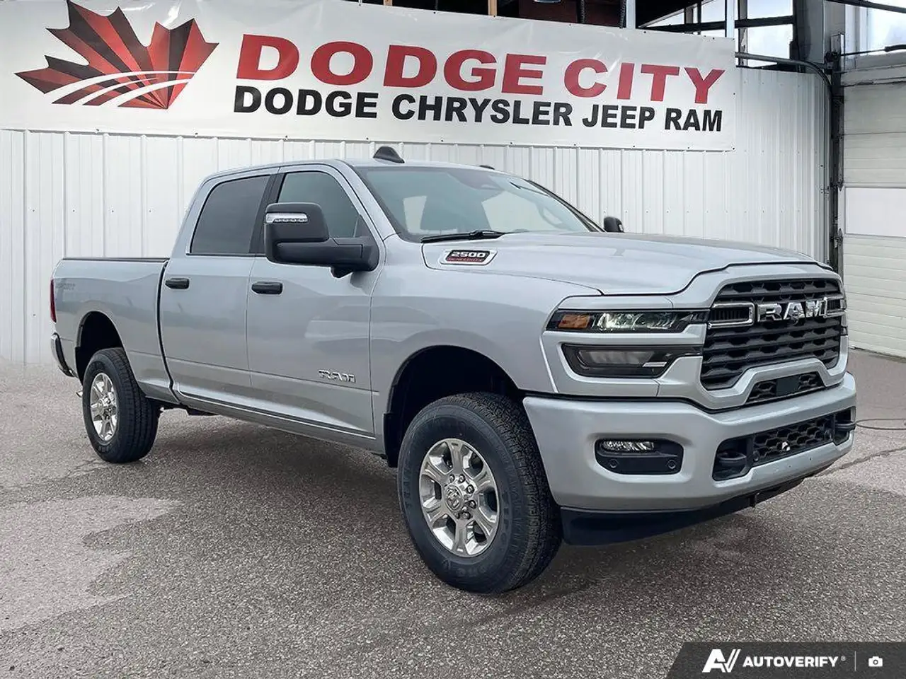 RAM 2500 снимка RAM 2500