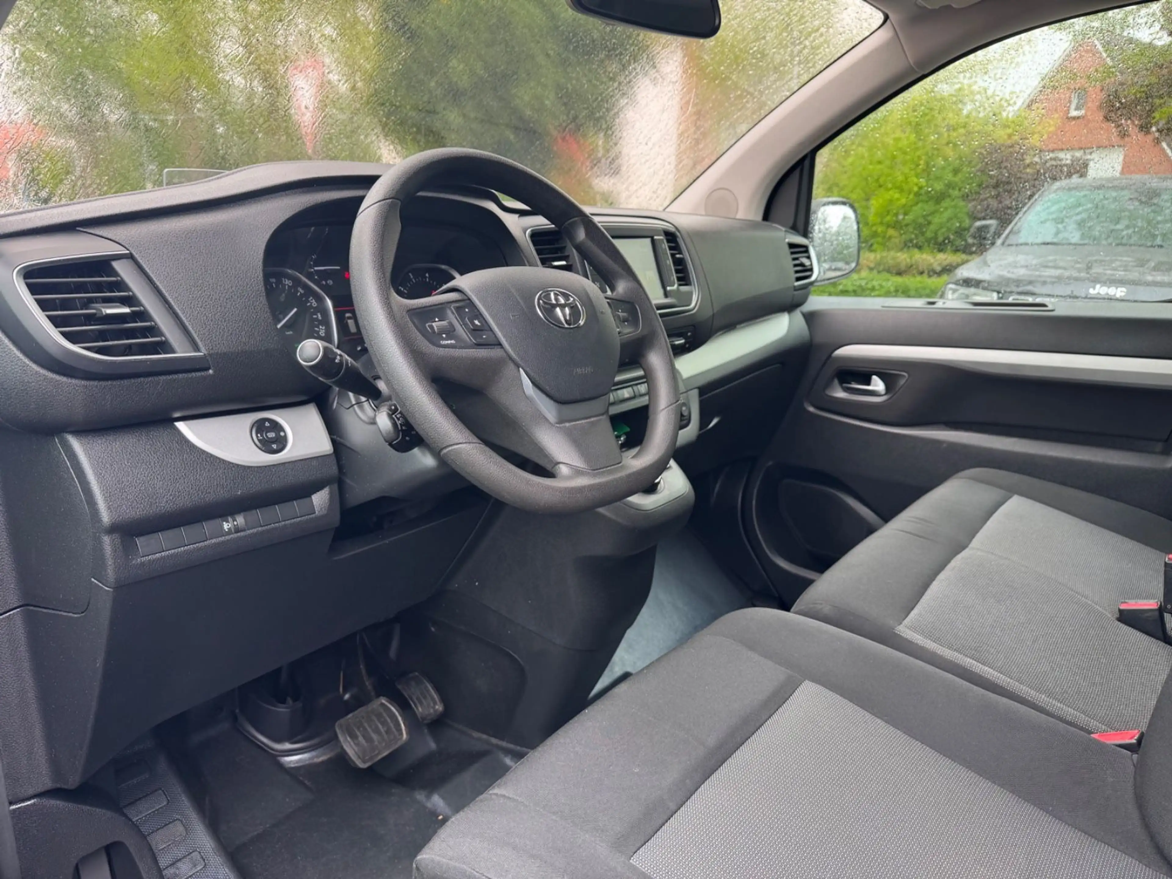 Toyota Proace Verso L2 Shuttle Comfort*KAMERA*LED*SHZ* — photo 13