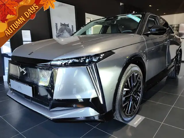 DS Automobiles N°8 ÉTOILE FWD 230 cv