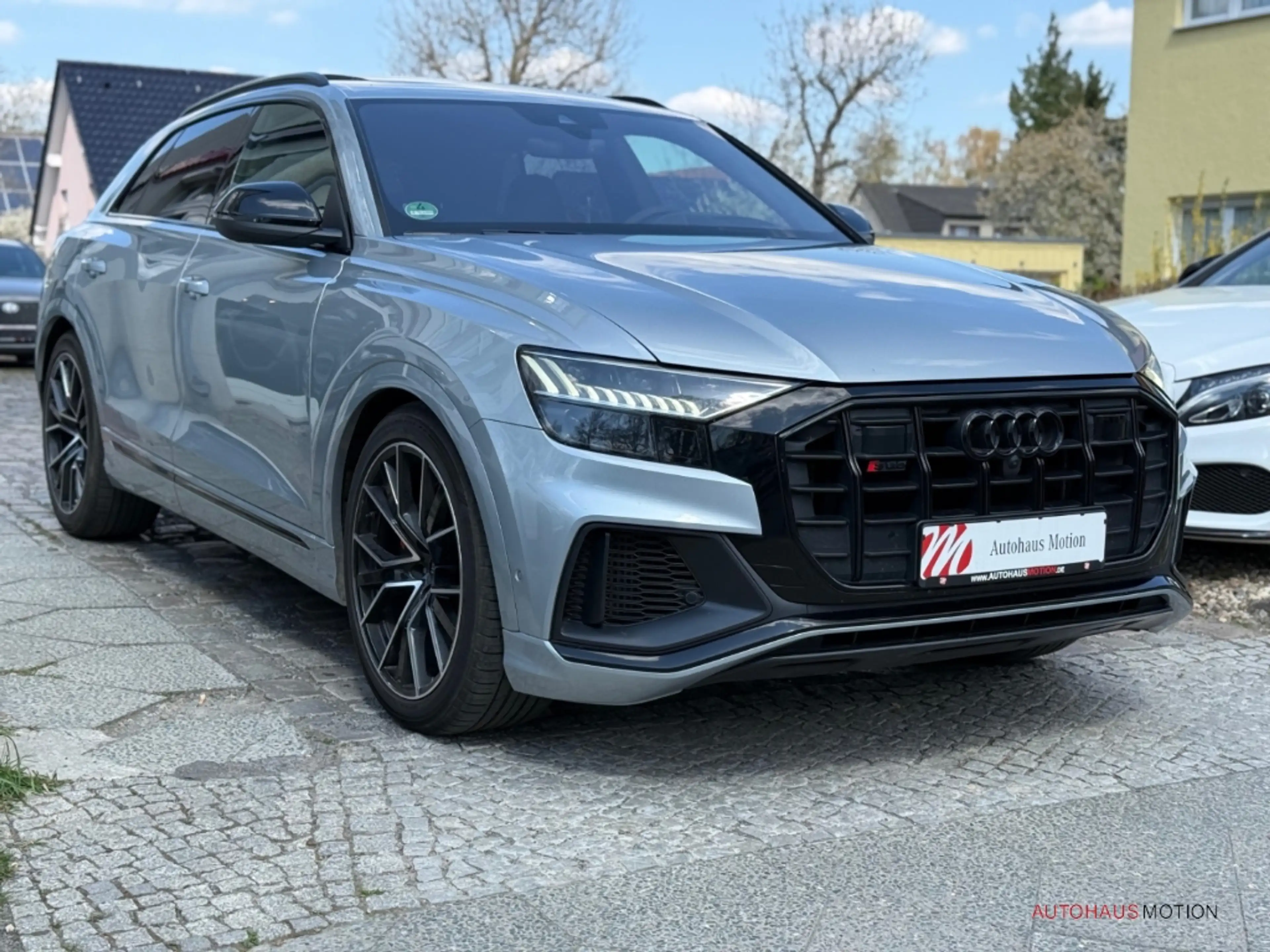 Audi SQ8 4.0 TFSI quatt. ACC LUFTFED STANDHZG B&O PANO MATR — photo 4